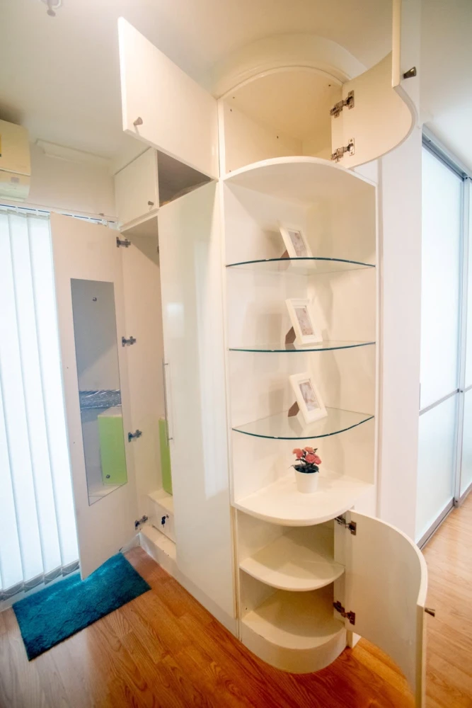 Selling Lumpini Park Pinklao condo. Nicely furnished with built-in furniture and a well-coordinated decor. Don't miss this opportunity!