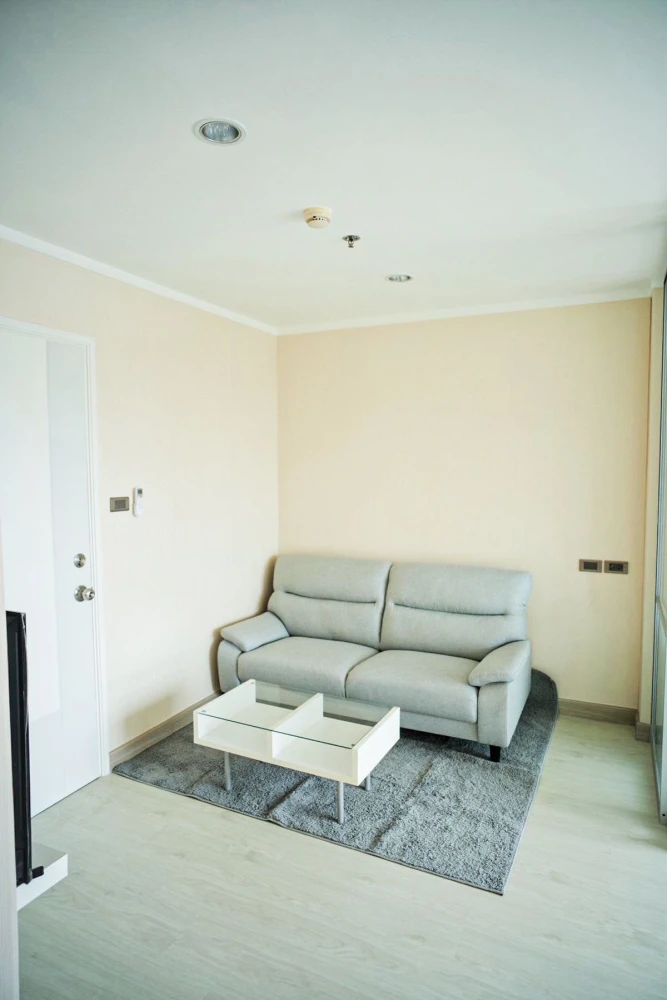 For sale: Lumpini Park Rama 9–Ratchada, 15th floor, fully furnished, ready to move in. Reserve now, don't miss out!
