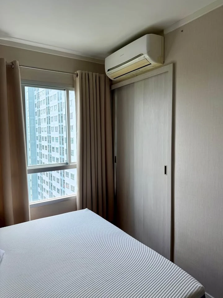 For sale: Lumpini Park Rattanathibet-Ngamwongwan, corner room, not crowded, good location, convenient transportation, fully furnished, book now.