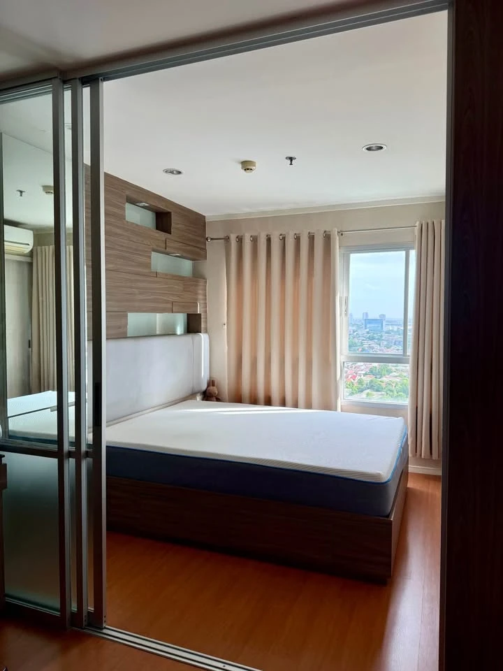 For sale: Lumpini Park Rattanathibet-Ngamwongwan, corner room, not crowded, good location, convenient transportation, fully furnished, book now.