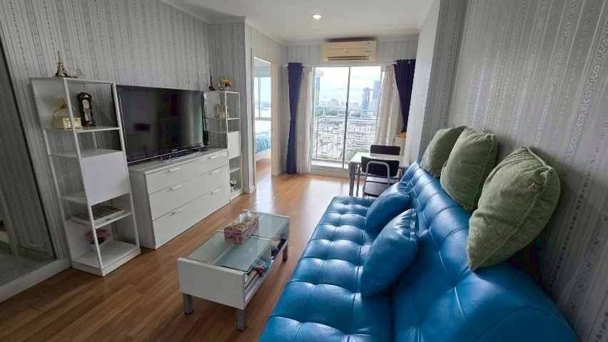 Selling Lumpini Park Riverside - Rama 3, with Chao Phraya River view, 1 bedroom, 1 bathroom, fully furnished and ready to move in.