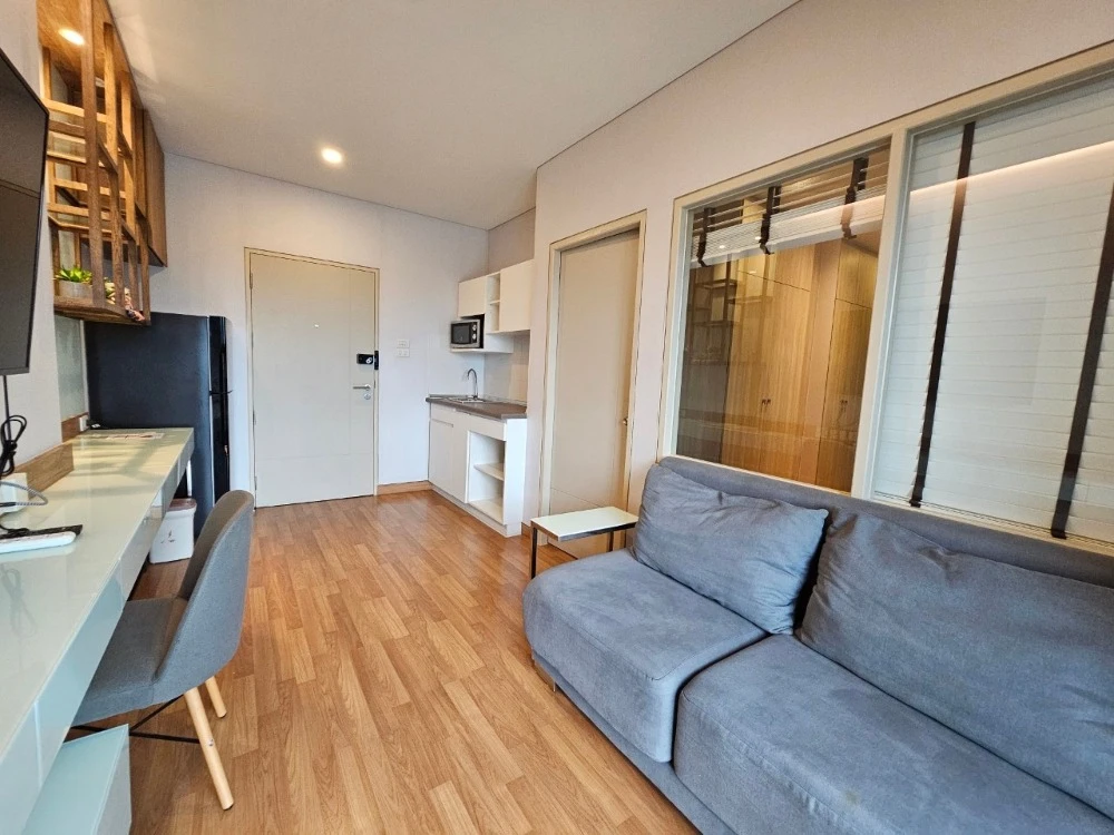 For sale: Lumpini Park Vibhavadi-Chatuchak, a lovely room decorated in a cool theme, comes with complete amenities. Reserve now!