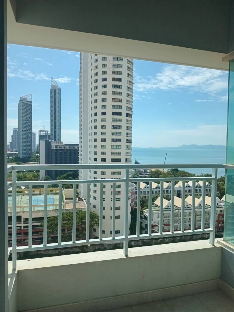 For sale: Lumpini Parkbeach Jomtien, 1 bedroom, 1 bathroom, plenty of living space, fully furnished. Reserve now!