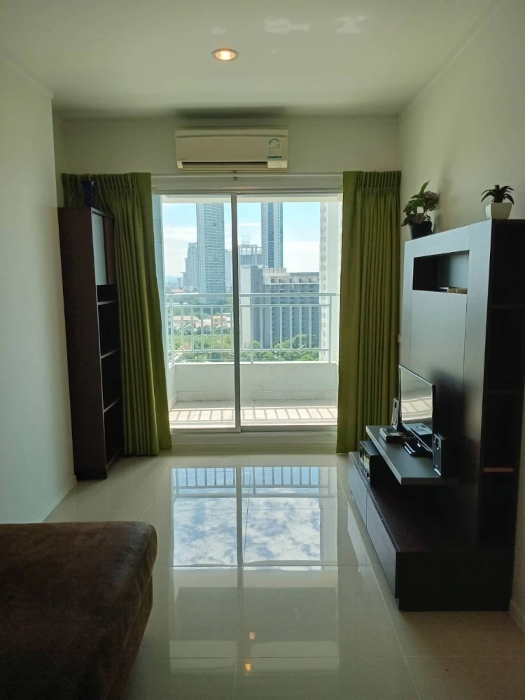 For sale: Lumpini Parkbeach Jomtien, 1 bedroom, 1 bathroom, plenty of living space, fully furnished. Reserve now!