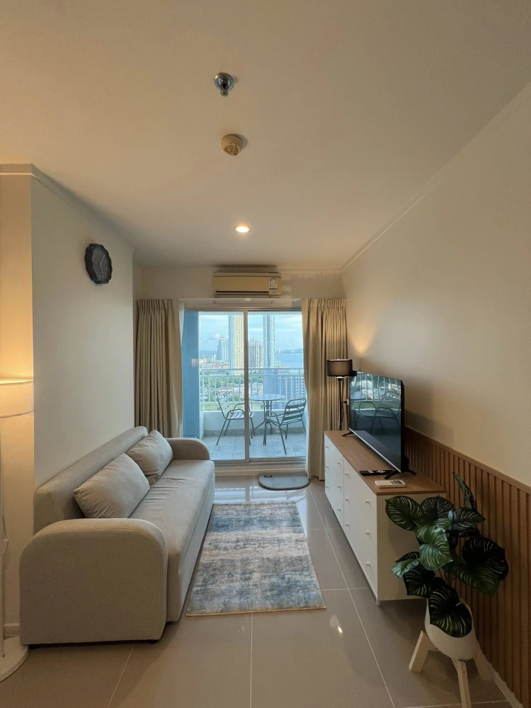 For sale: Lumpini Parkbeach Jomtien, 21st floor, sea view, fully furnished, ready to move in. Interested? Reserve now!