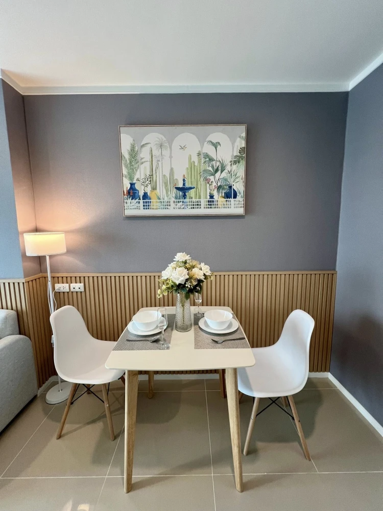 Selling a lovely condo at Lumpini Parkbeach Jomtien. Fully furnished and equipped with all amenities. Book now!