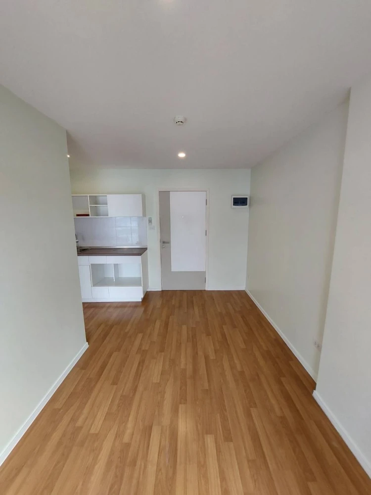 For sale Lumpini Place Bangna Km.3 1 bedroom 1 bathroom, good location, empty room, decorated room, don't miss it, reserve now.