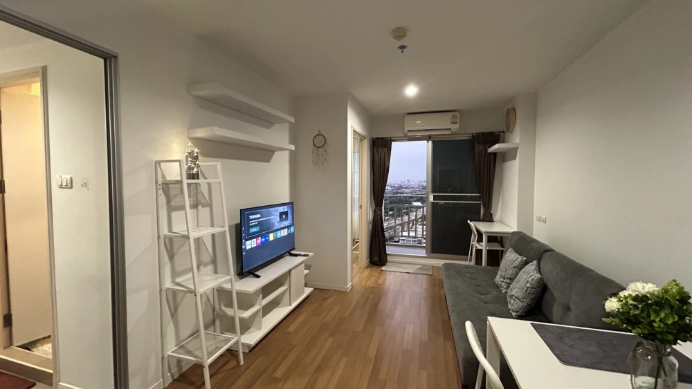 Selling Lumpini Place Borom Ratchachonni–Pinklao, 1 bedroom, 1 bathroom, fully furnished, beautiful view. Don't miss out!