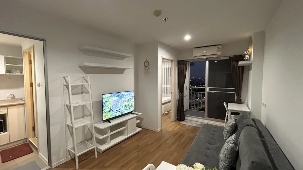 Selling Lumpini Place Borom Ratchachonni–Pinklao, 1 bedroom, 1 bathroom, fully furnished, beautiful view. Don't miss out!