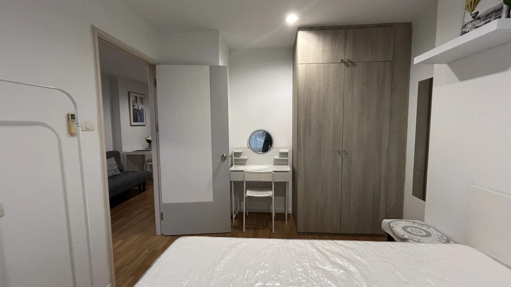 Selling Lumpini Place Borom Ratchachonni–Pinklao, 1 bedroom, 1 bathroom, fully furnished, beautiful view. Don't miss out!