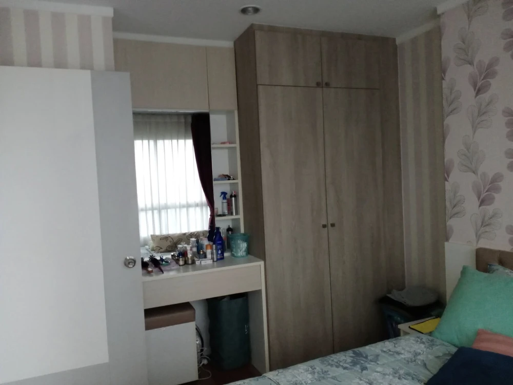 For sale: Lumpini Place Borom Ratchachonni–Pinklao, north-facing room, 9th floor, with excellent wallpaper. Reserve now!