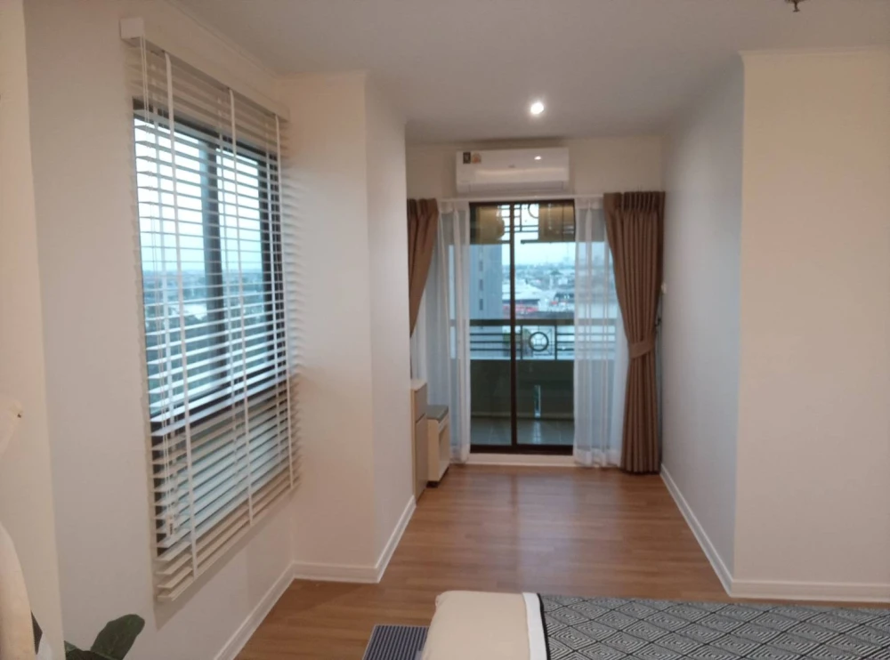 Selling a lovely condo at Lumpini Place Rama 3 - Riverview. Fully furnished with appliances. Book now!