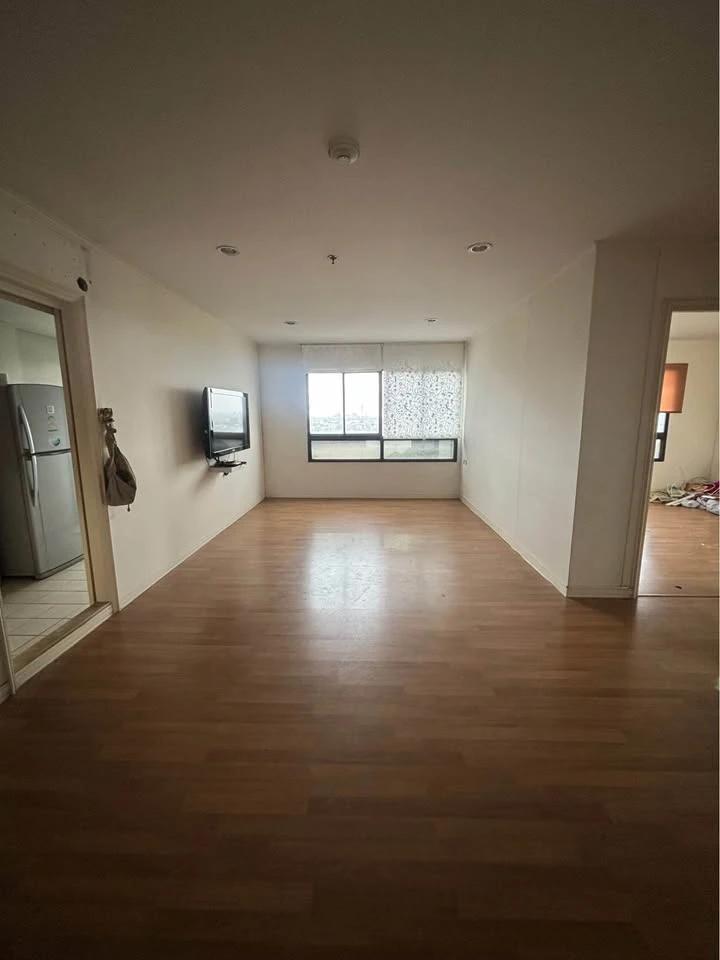 For sale: Lumpini Place Rama 3 - Riverview, corner room with privacy, good location, room decorating enthusiasts shouldn't miss out, reserve now!
