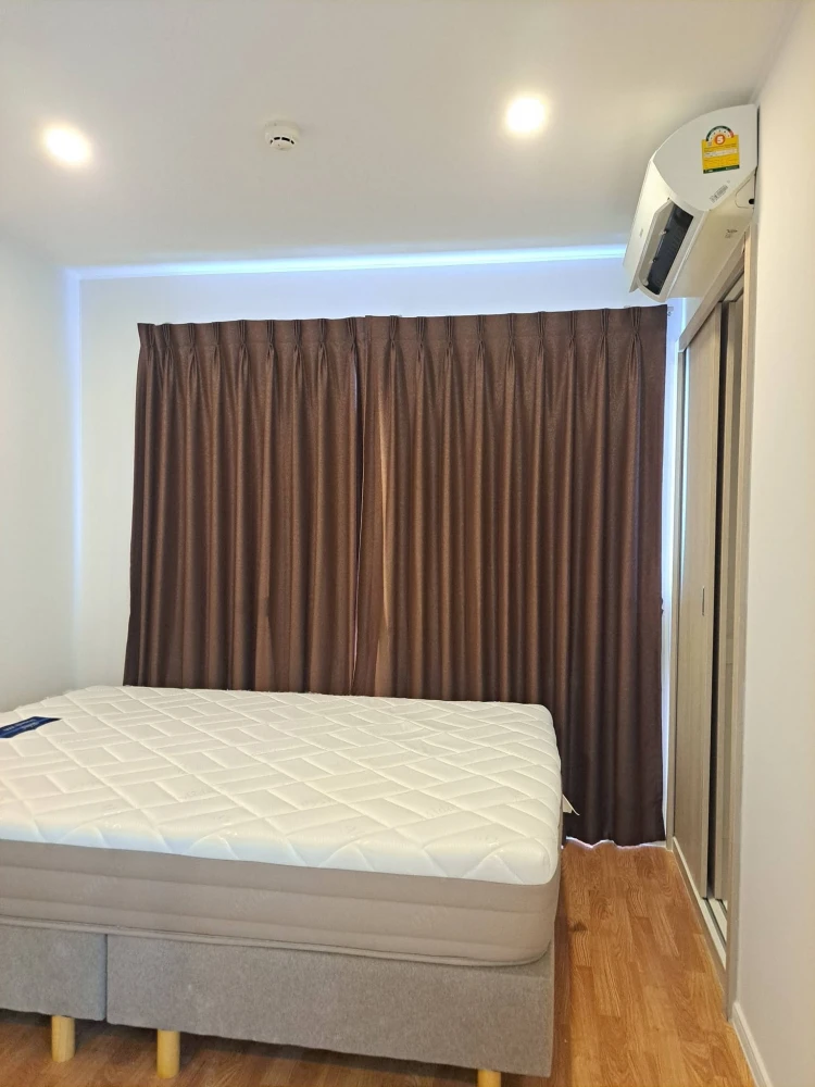 Selling a fully furnished unit at Lumpini Place Rama 4-Ratchada, 8th floor. Book now! images