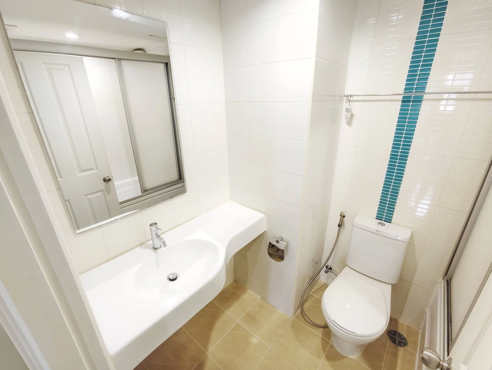 Selling Lumpini Place Rama 9–Ratchada, 11th floor, unobstructed view, no buildings blocking the view. Interested? Book now! (Urgent!)