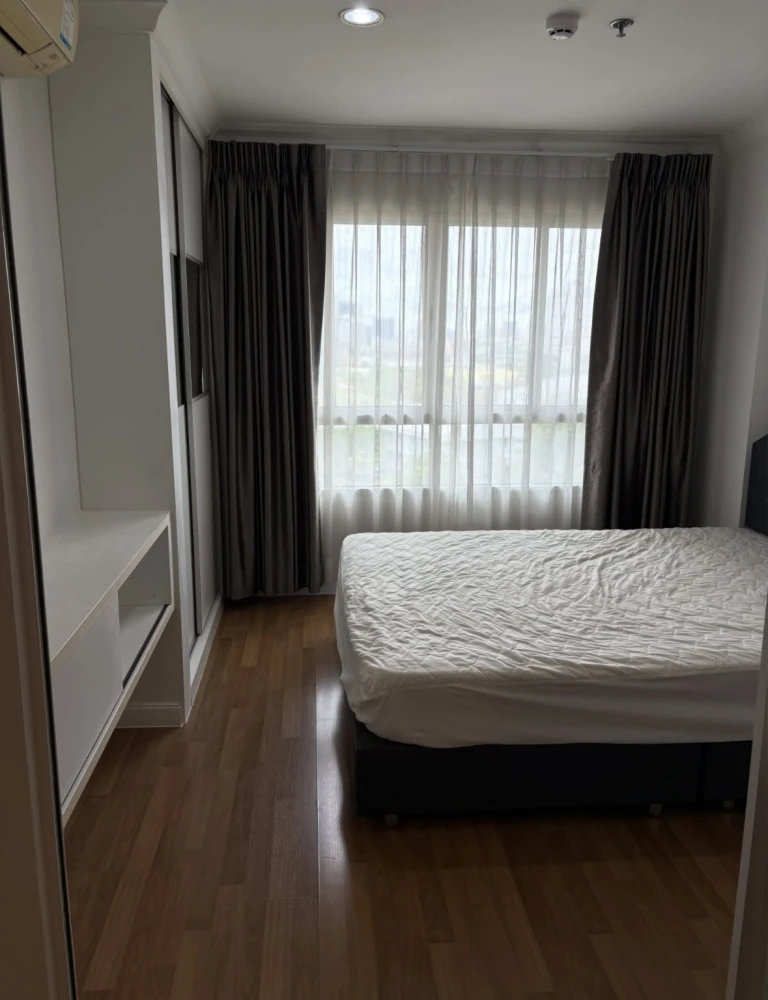 Selling a lovely 11th-floor unit at Lumpini Place Rama 9–Ratchada. Excellent location with convenient transportation. Don't miss out! images