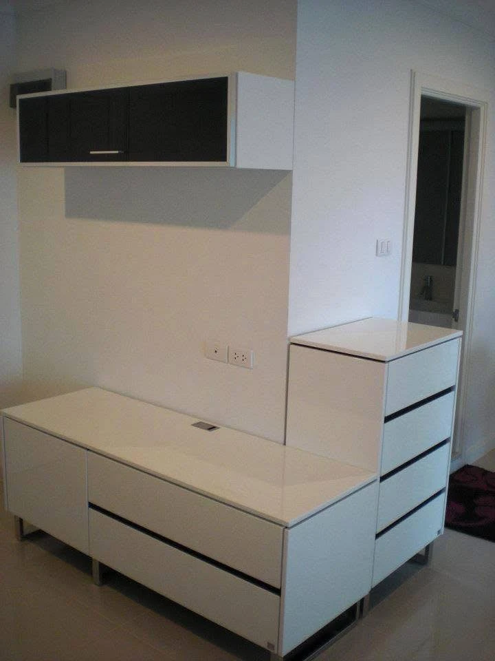 Selling Lumpini Place Rama 9–Ratchada condo unit, fully furnished with appliances, high floor, great location. Book now before it's too late!!!