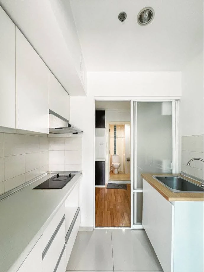 For sale: Lumpini Place Rama 9–Ratchada, empty room, plenty of usable space, good location, convenient transportation, don't miss it!