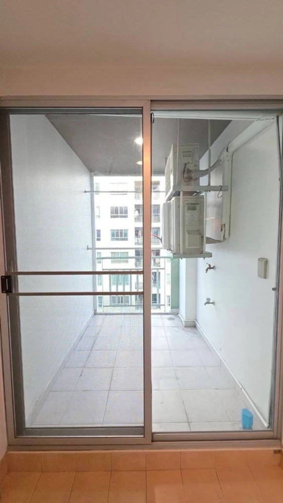 Selling a beautiful 7th-floor unit at Lumpini Place Rama VIII, fully furnished. Book now!