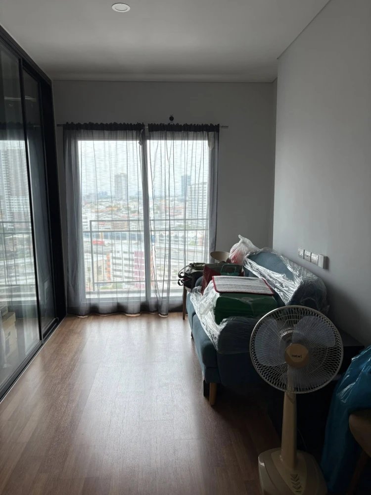 For sale: Lumpini Place Ratchada-Sathu, high floor, nice room, good ventilation, reserve now before it's too late+++