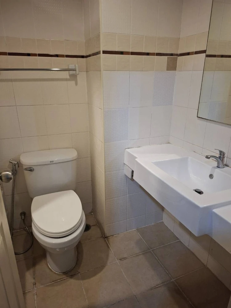 Selling Lumpini Place Ratchada-Thapra 1 bedroom, 1 bathroom. Fully furnished. Book now!