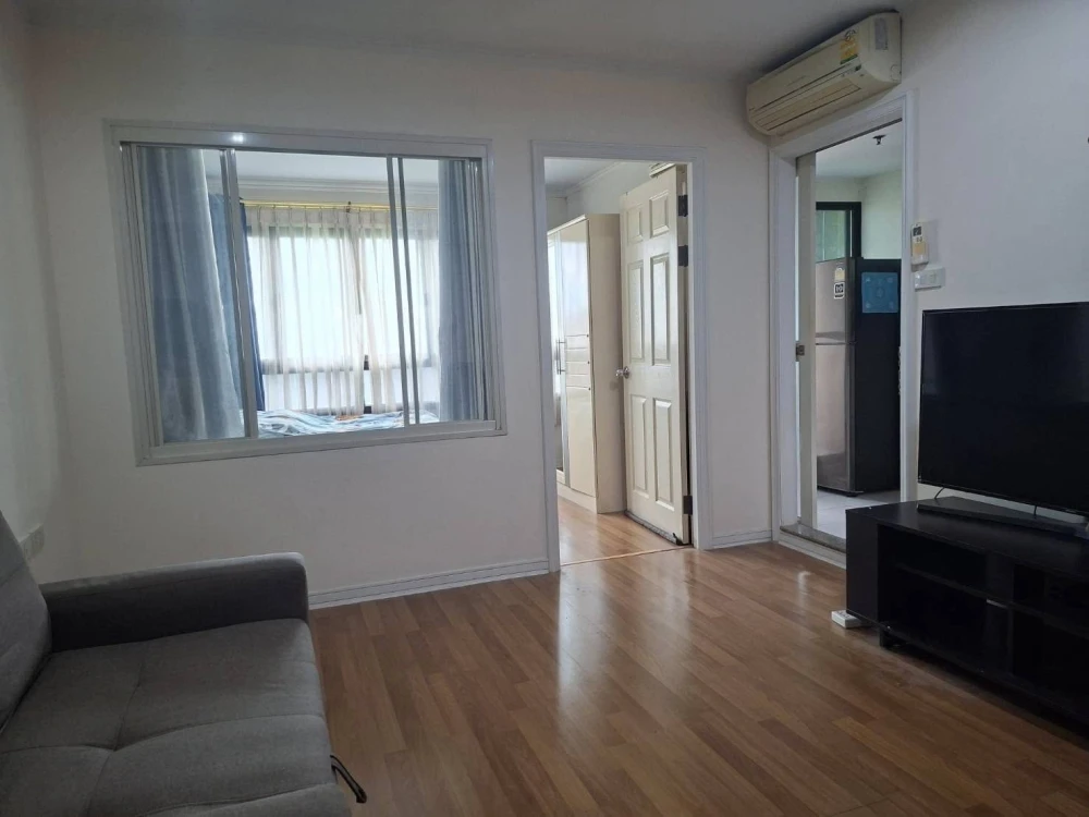 Selling Lumpini Place Ratchada-Thapra 1 bedroom, 1 bathroom. Fully furnished. Book now!