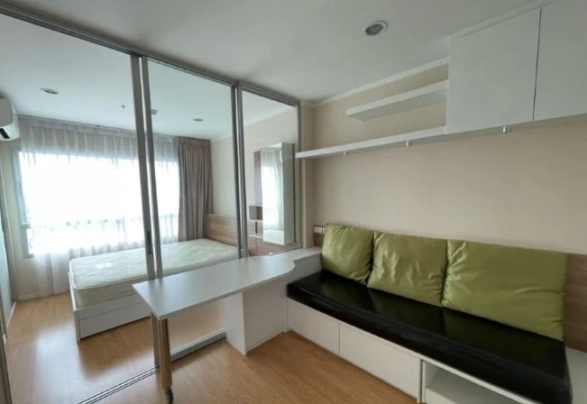 For sale: Lumpini Place Srinakarin-Huamak Station, 10th floor, open view, ready to move in. Interested? Reserve now!