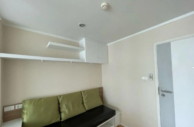 For sale: Lumpini Place Srinakarin-Huamak Station, 10th floor, open view, ready to move in. Interested? Reserve now!