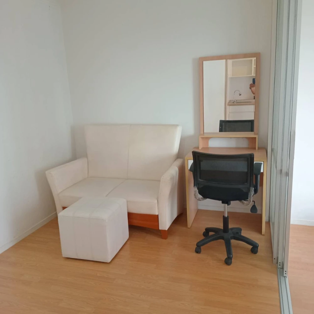 For sale: Lumpini Place Srinakarin-Huamak Station, 20th floor, ready to move in, fully furnished, reserve now, don't miss out.