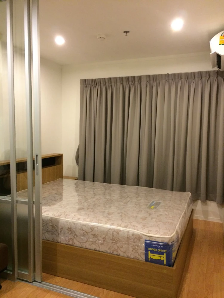 For sale: Lumpini Place Srinakarin-Huamak Station, 4th floor, garden view, no buildings blocking the view. Interested? Reserve now! images