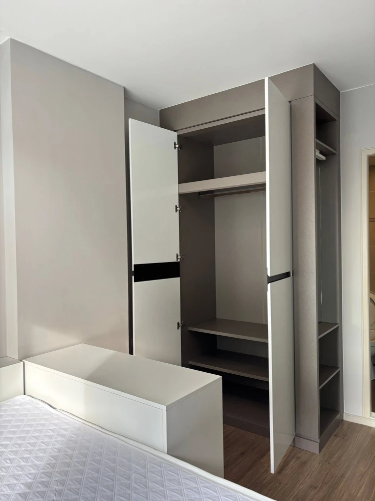 Selling Lumpini Selected Charan 65 - Sirithorn Station. Comfortable, uncrowded layout with good ventilation and unobstructed views. Book now!