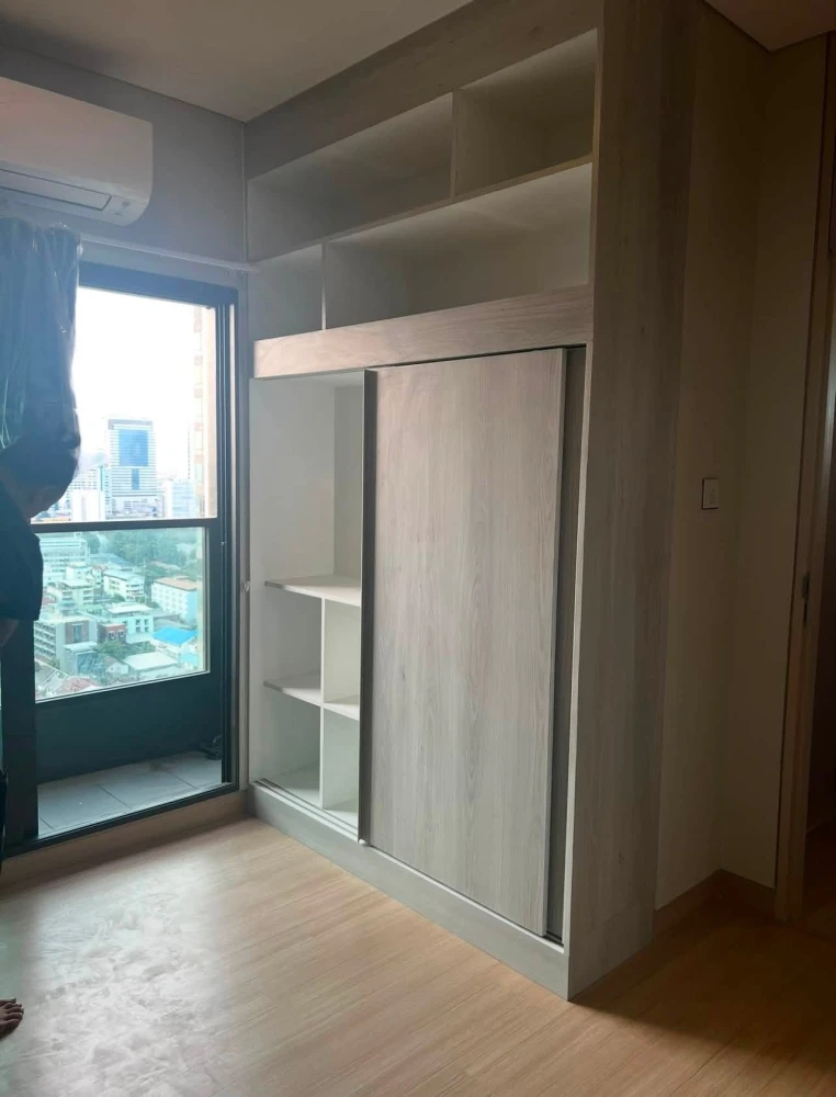 Selling Lumpini Suite Dindaeng-Ratchaprarop, 2 bedrooms. Excellent location, convenient transportation. Don't miss out!