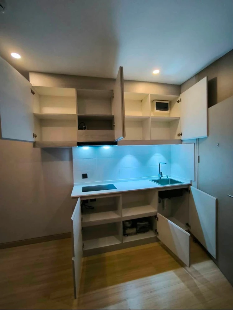 Selling Lumpini Suite Dindaeng-Ratchaprarop, 2 bedrooms. Excellent location, convenient transportation. Don't miss out!