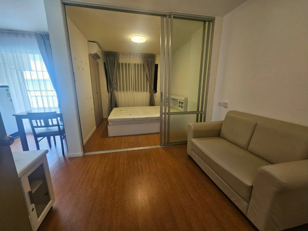 Selling Lumpini Township Rangsit Klong 1, 1 bedroom, 1 bathroom, fully furnished. Great location! Book now!