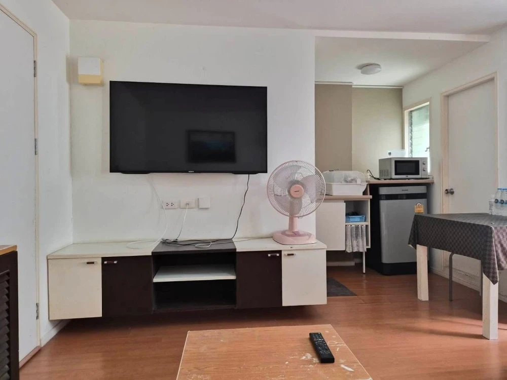 Selling Lumpini Township Rangsit Klong 1, 4th floor, fully furnished unit. Book now! (Urgent sale!)