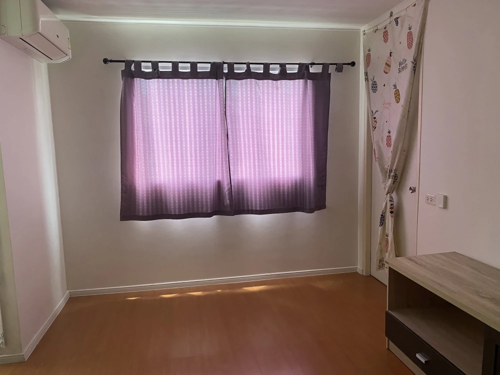 Selling Lumpini Township Rangsit Klong 1, combined unit with large usable area and fully furnished. Book now!