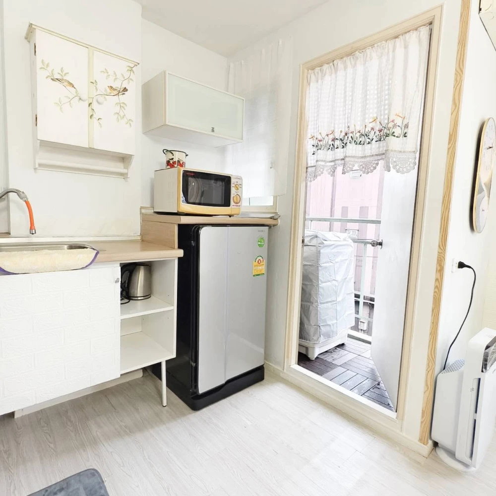 Selling a 4th-floor unit at Lumpini Township Rangsit Klong 1. Fully furnished with complete amenities. Book now!