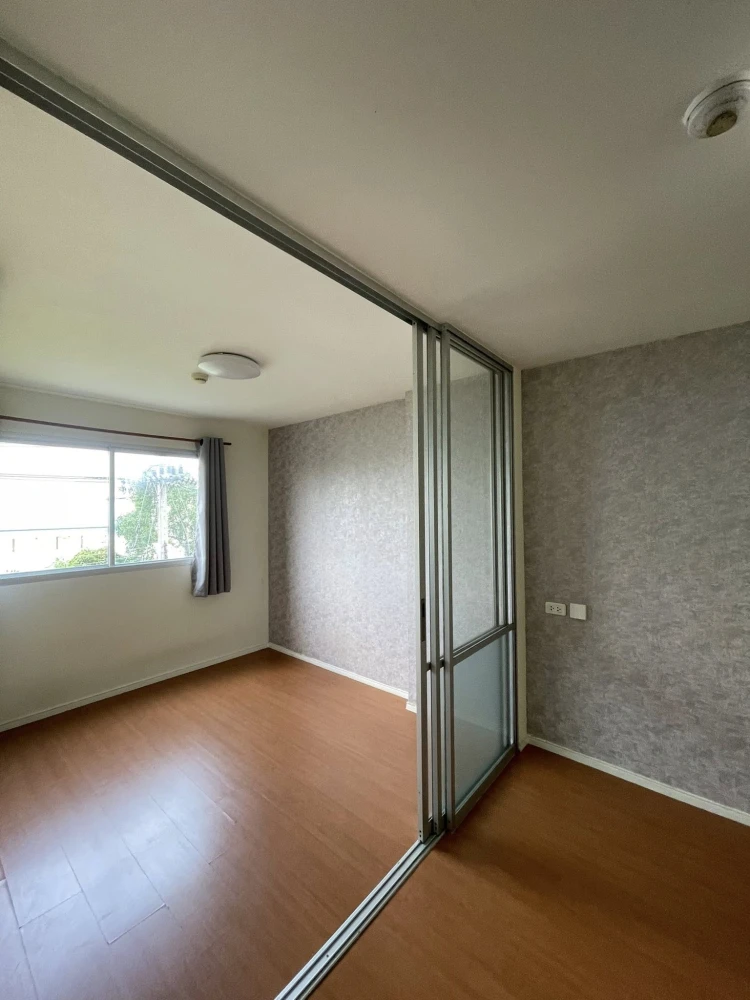 For sale: Lumpini Township Rangsit Klong 1, a nice room, good location, comes with complete facilities, don't miss it.