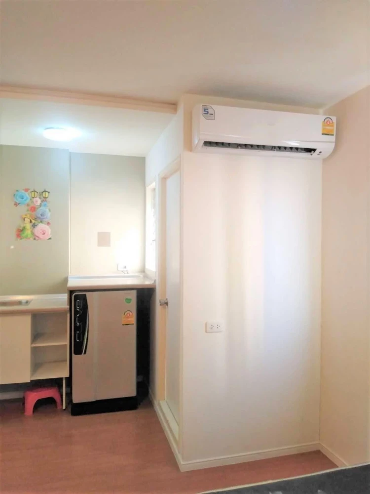 For sale: Lumpini Township Rangsit Klong 1 room with furniture. Just bring your bag and come. Hurry and reserve now!