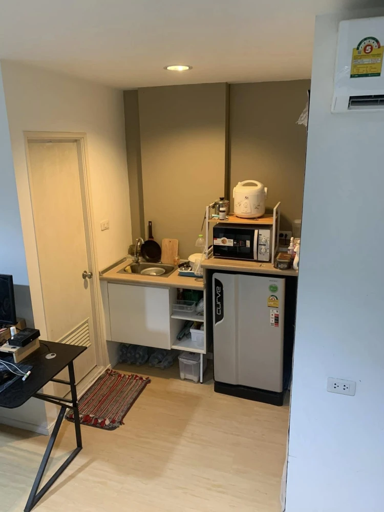Selling a fully furnished 1-bedroom unit at Lumpini Township Rangsit Klong 1. Ready to move in! Book now!