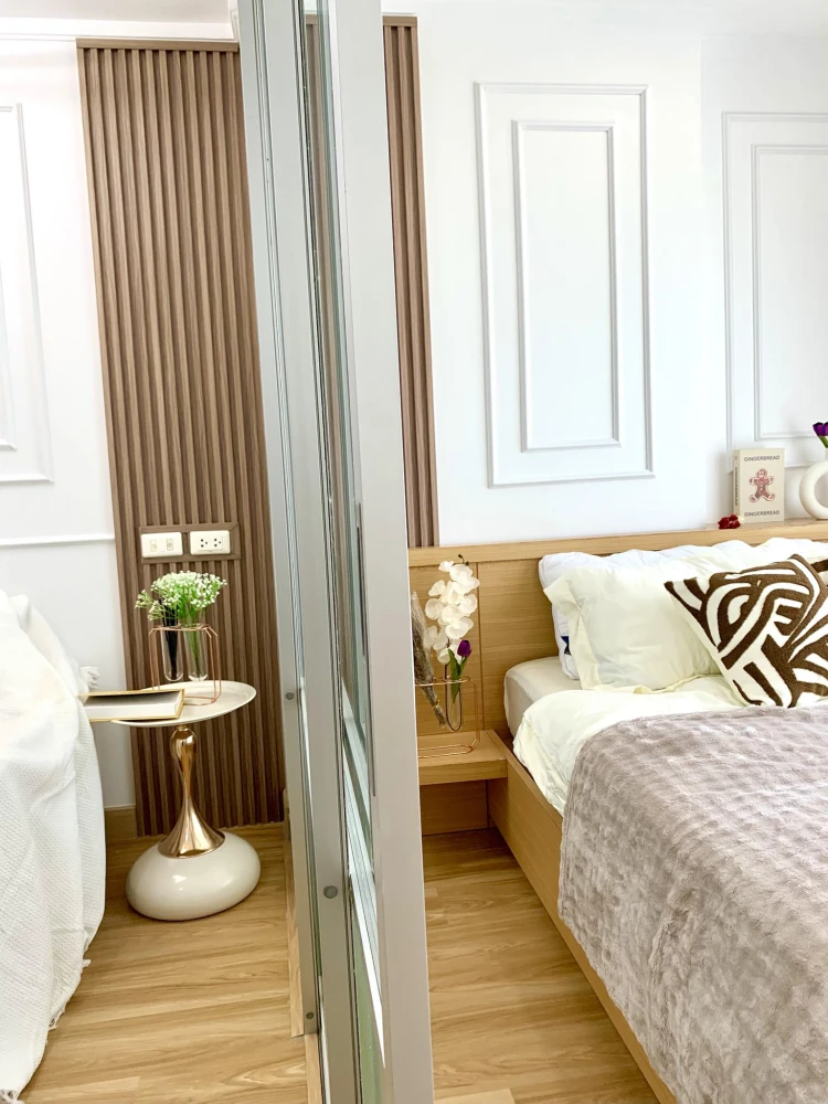 Selling a lovely high-floor unit at Lumpini Ville Chaengwatthana Pakkret. Good ventilation and complete amenities. Book now before it's too late!