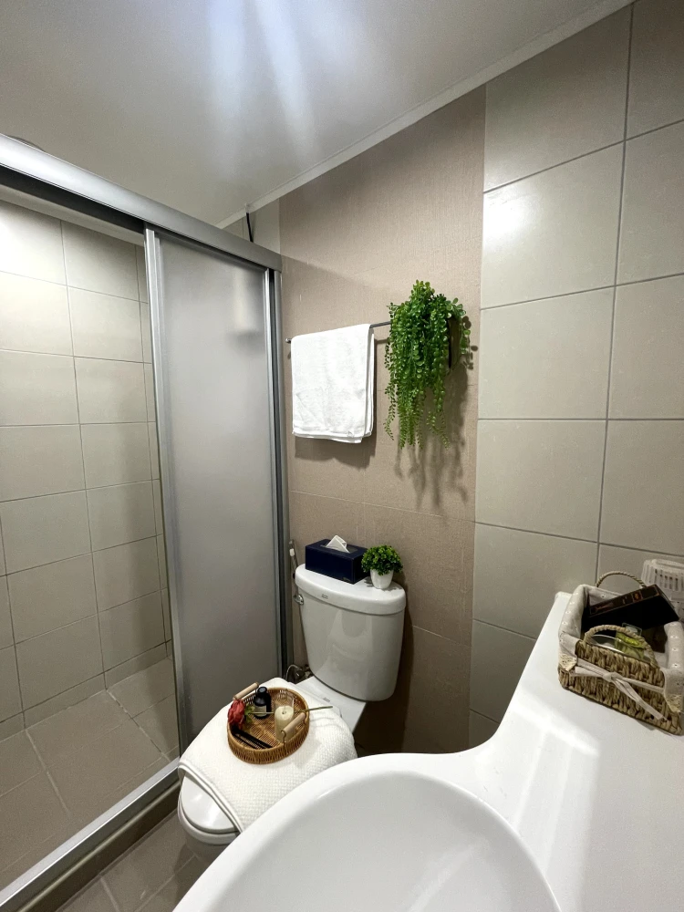 Selling Lumpini Ville Lasalle-Barring, 17th floor, unobstructed view, fully furnished. Book now!