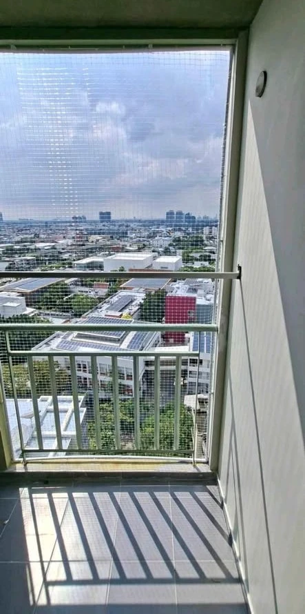 Selling Lumpini Ville Lasalle-Barring, unfurnished unit, high floor, great ventilation. Book now, don't miss out!!!