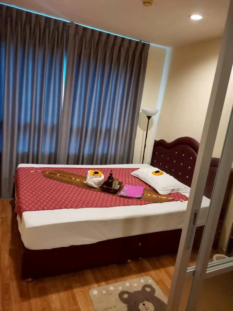 Selling a fully furnished 18th-floor unit at Lumpini Ville Nakhon In Riverview. Book now!