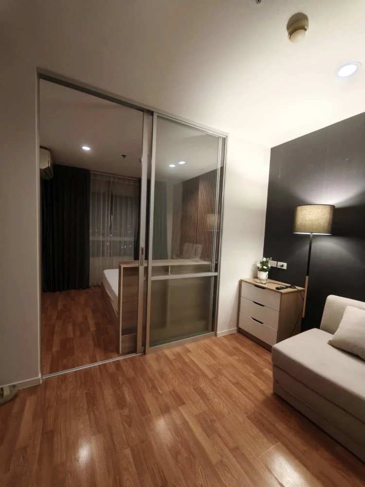Selling Lumpini Ville Nakhon In Riverview. A comfortable room with complete amenities. Don't miss out!