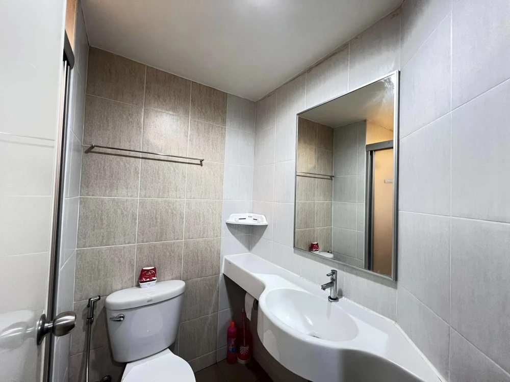 For sale: Lumpini Ville Naklua - Wongamat, 15th floor, swimming pool view, fully furnished, nice to live in, reserve now!