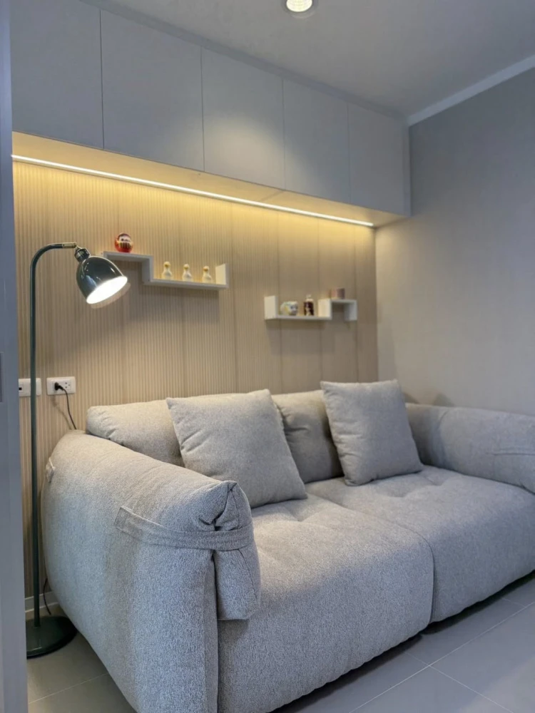 Selling a beautifully decorated Lumpini Ville Naklua - Wongamat unit with high-quality built-in furniture. Don't miss out!