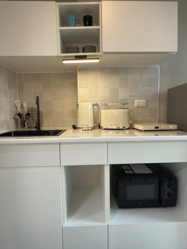 Selling a beautifully decorated Lumpini Ville Naklua - Wongamat unit with high-quality built-in furniture. Don't miss out!
