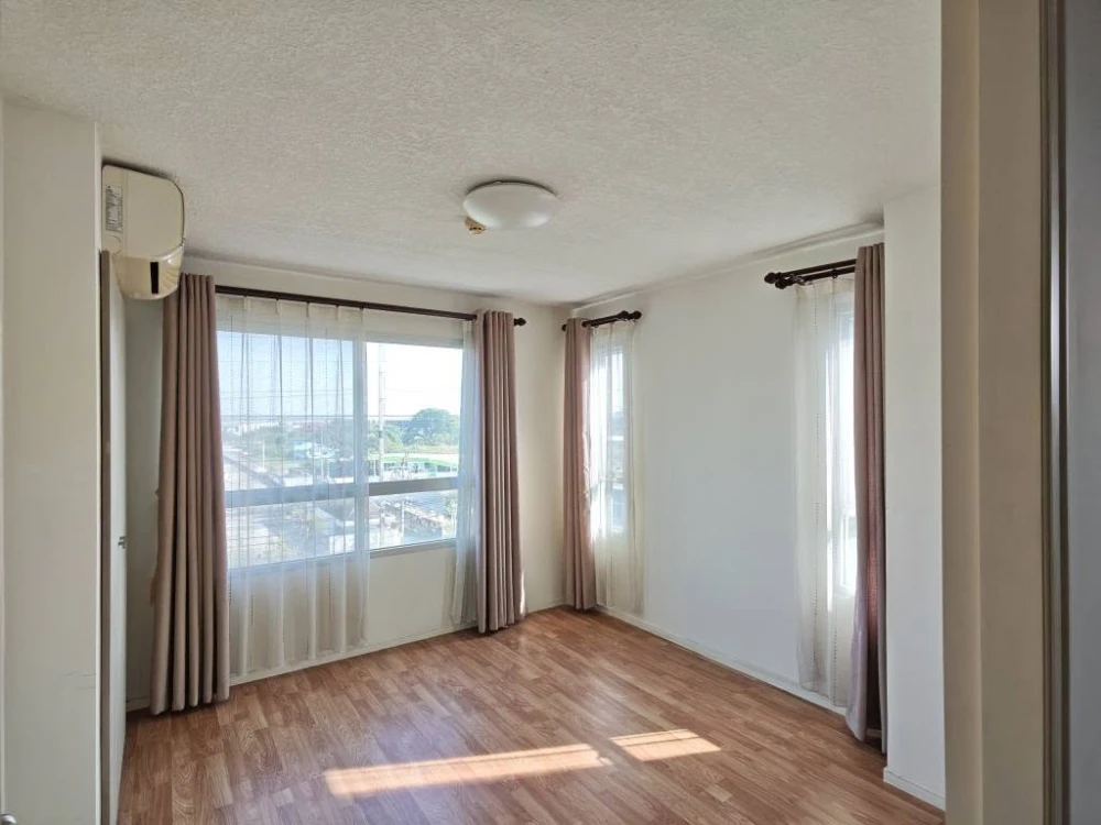 Selling two unfurnished Lumpini Ville Onnut - Ladkrabang units. Spacious, airy, and comfortable. Perfect for those who love decorating their own rooms