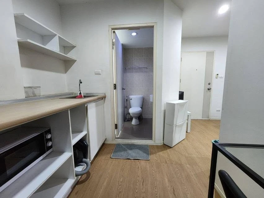 Selling Lumpini Ville Onnut 46, 1 bedroom, 1 bathroom unit. Great location, fully furnished. What are you waiting for?